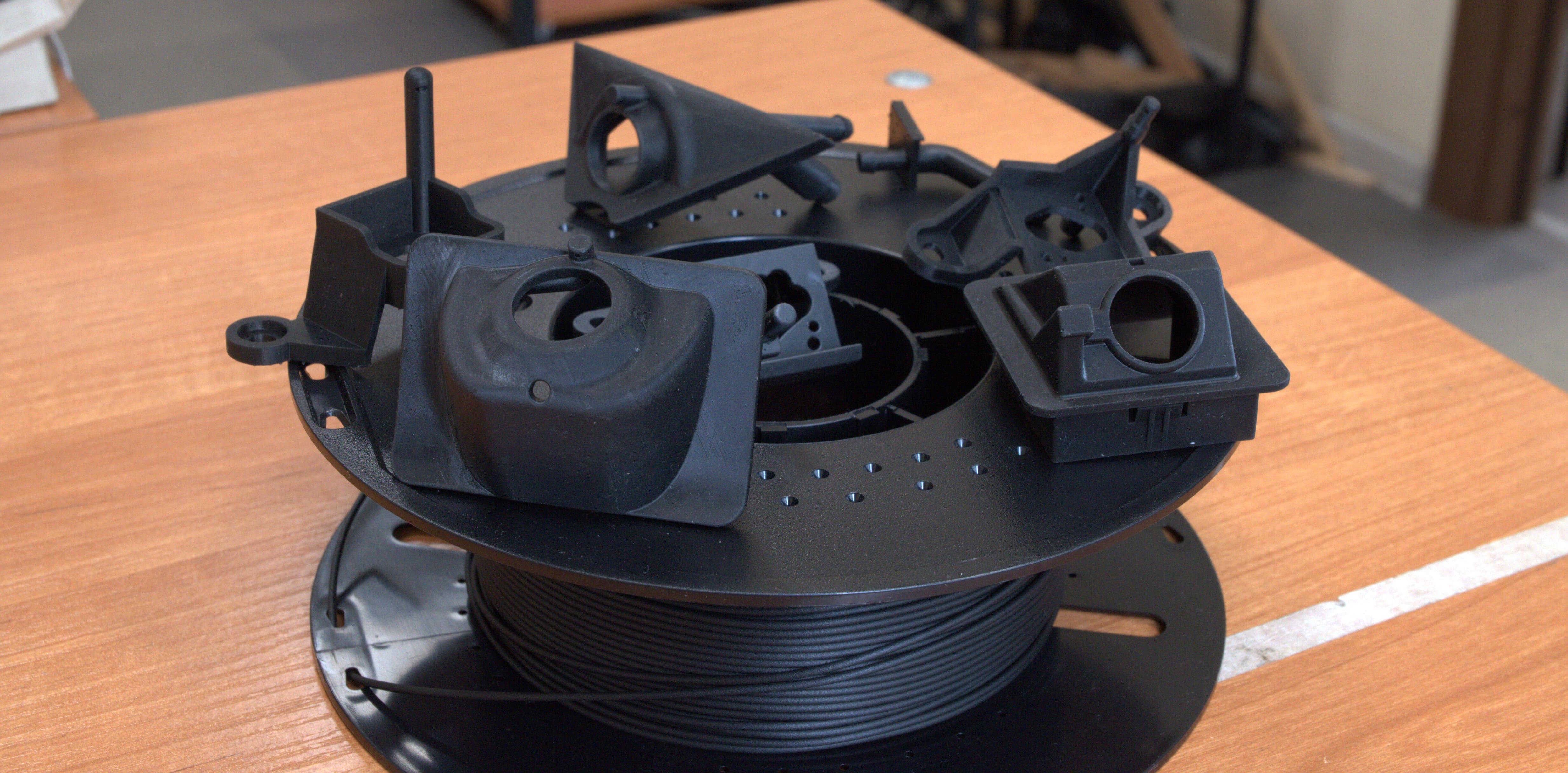 Форсунки для омывания камер заднего вида, изготовленные методом SLA 3D-печати